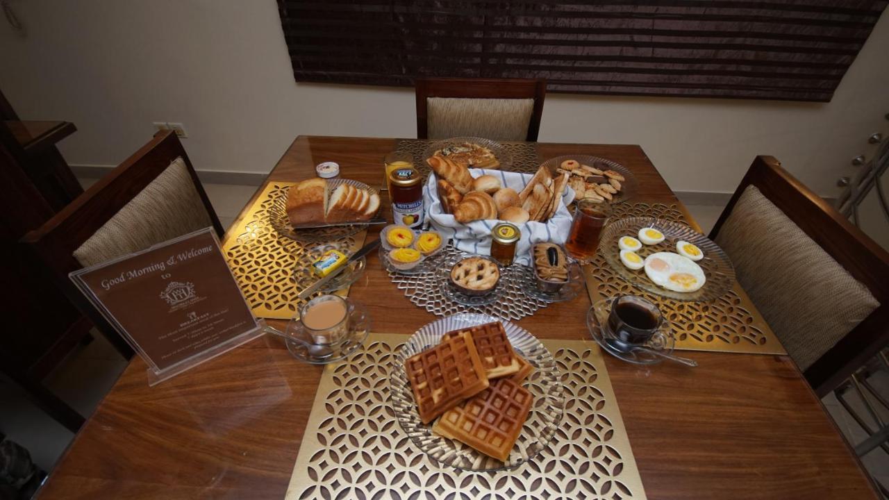 World Inn Hotel Karachi Bagian luar foto